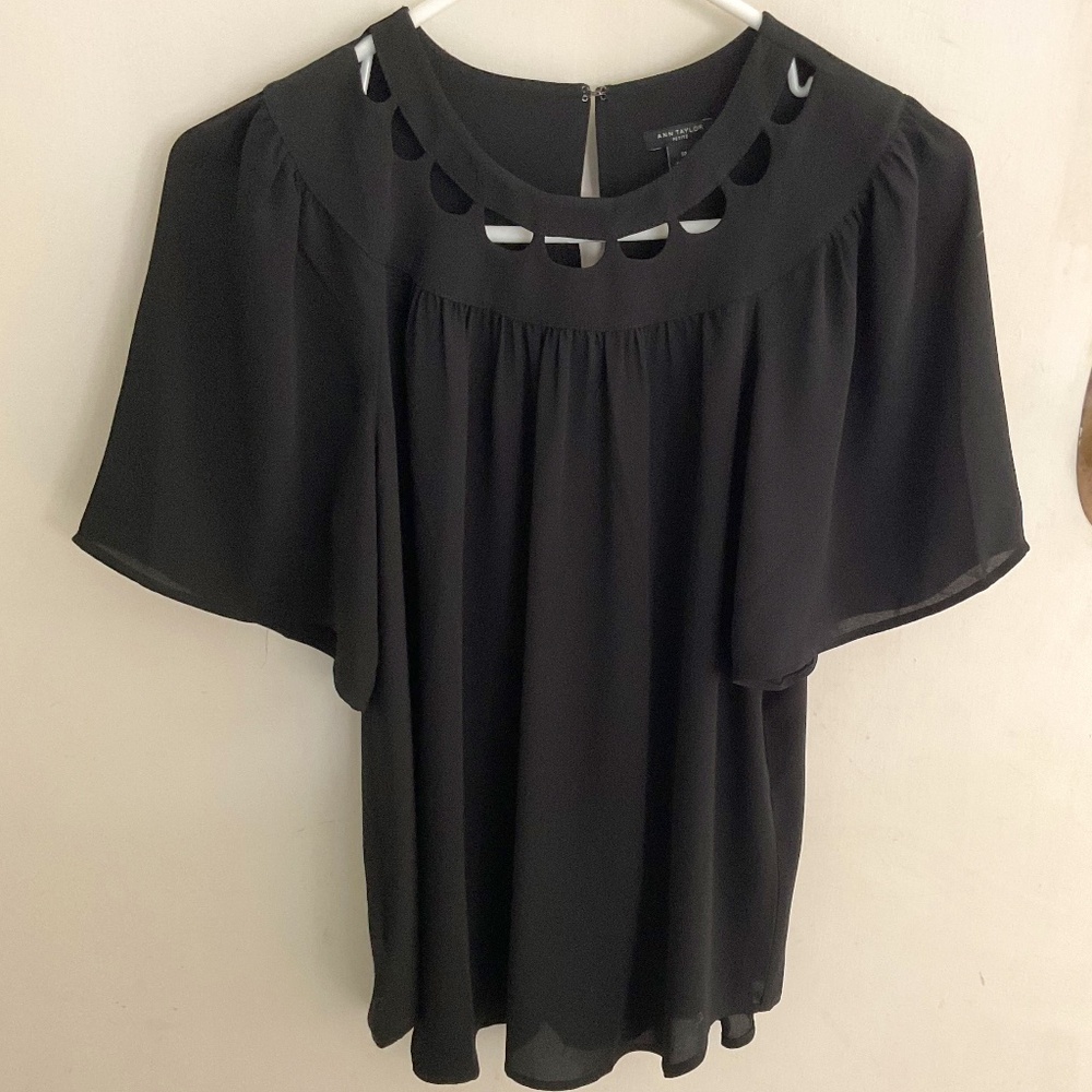 Ann Taylor Cut out Neck Design shirt